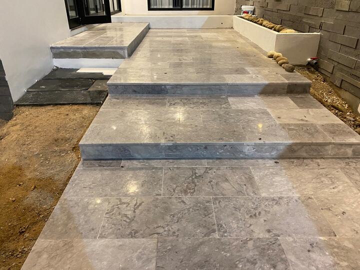 Kinh nghiệm chọn đá ốp cầu thang